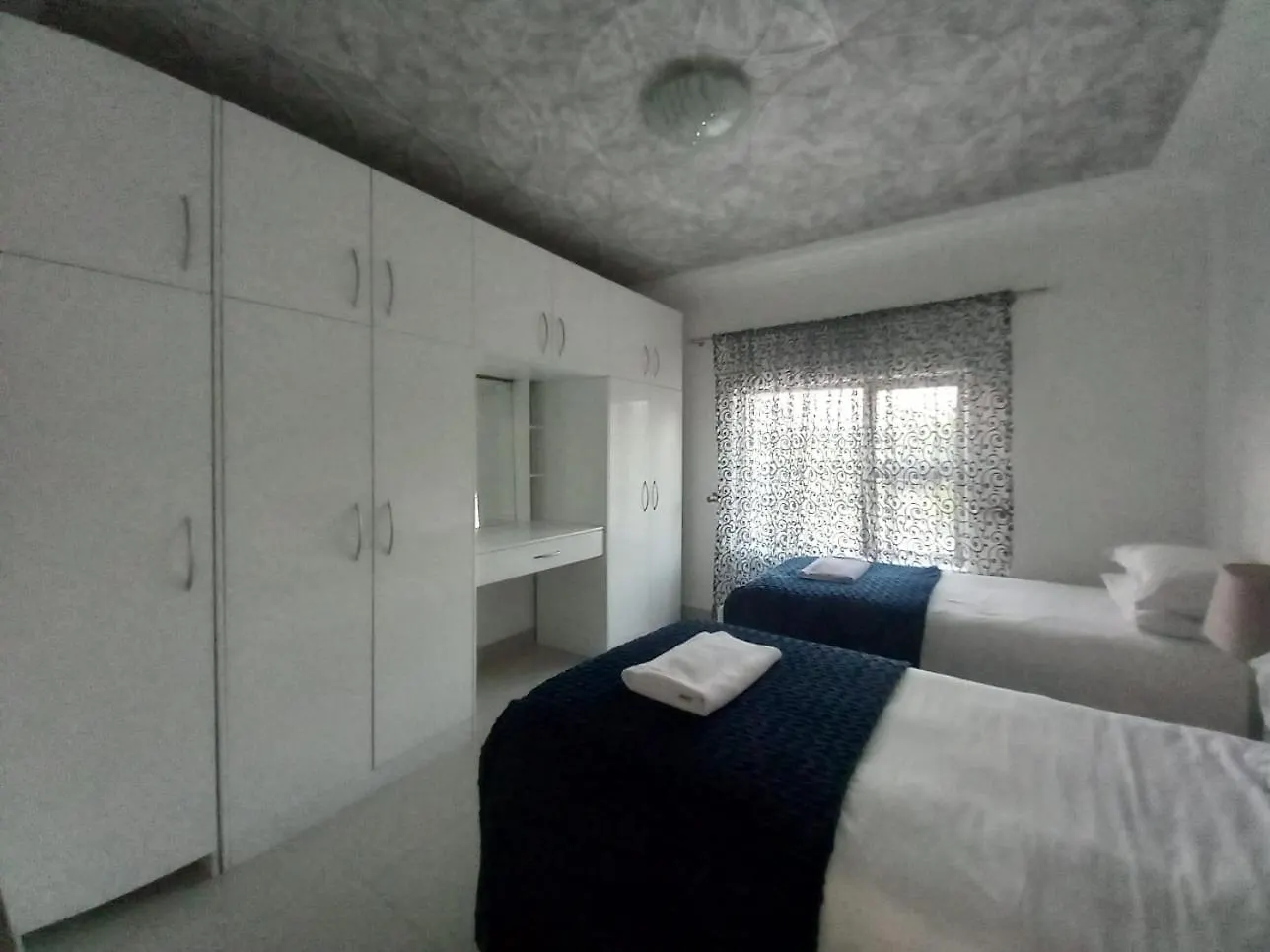 Loddey`s Guest House Strand