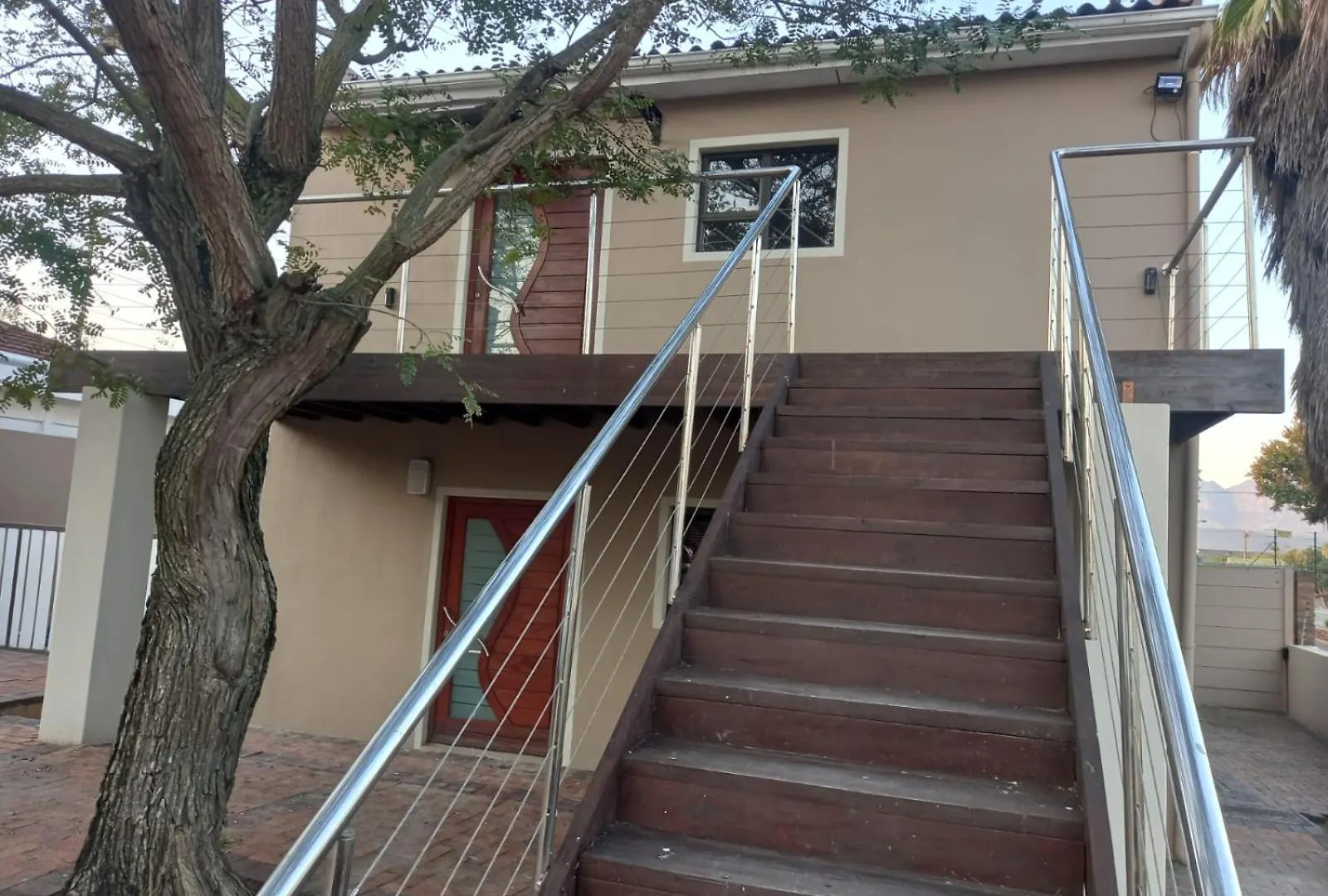 Loddey`s Guest House Strand