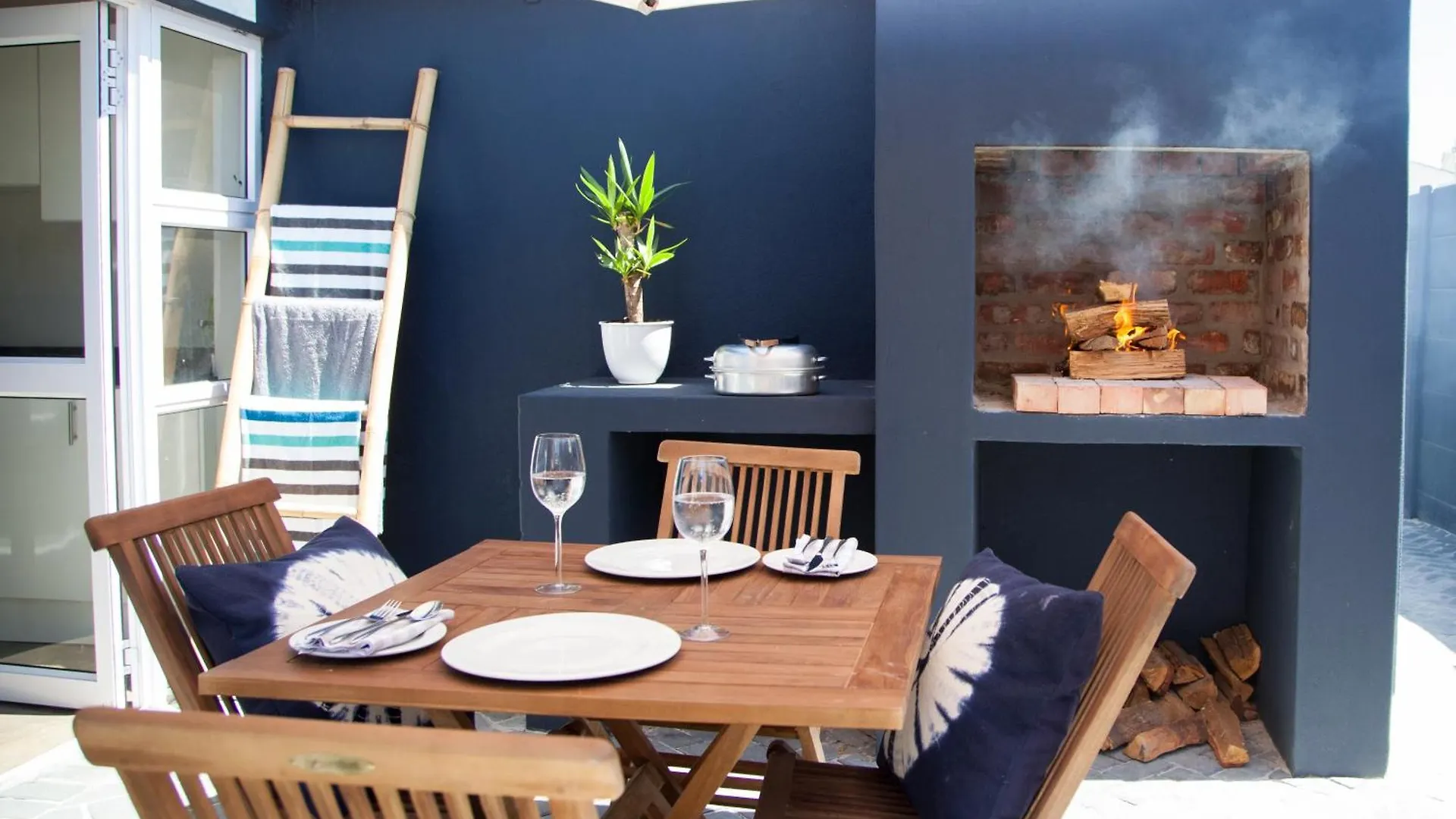 Loddey'S Guest House - By Beach Collection South Africa
